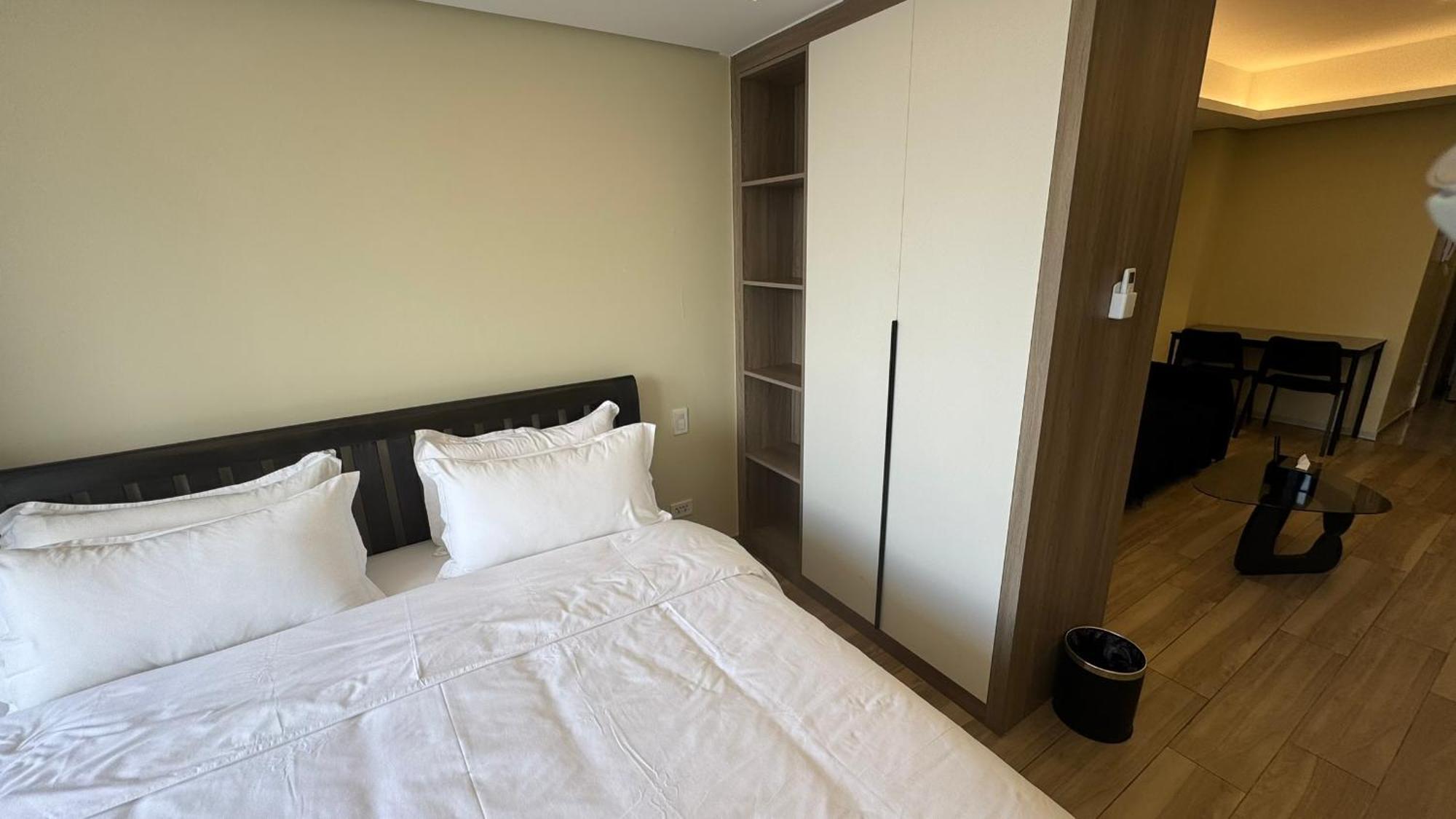 L Condotel Paranaque City Bagian luar foto