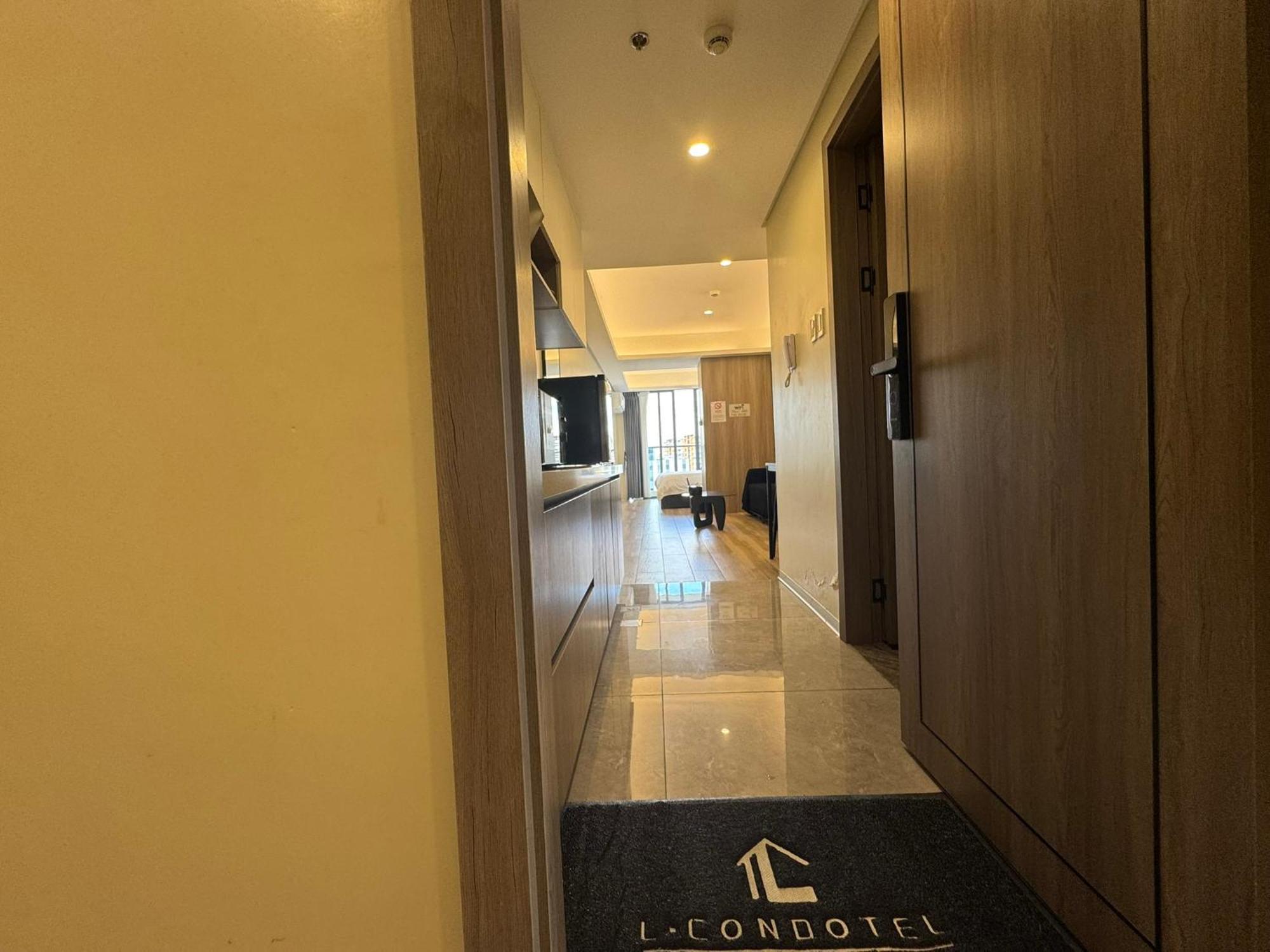 L Condotel Paranaque City Bagian luar foto